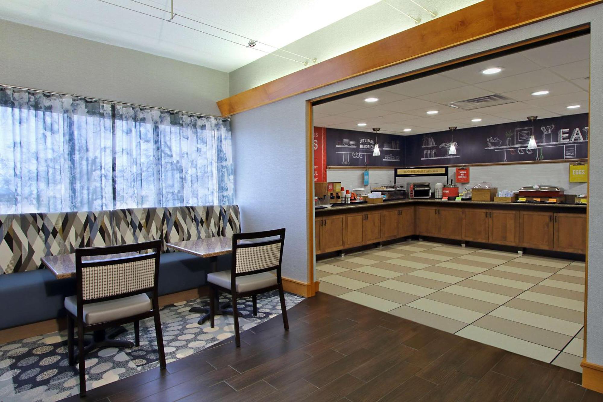 Hampton Inn Hagerstown-Maugansville Экстерьер фото