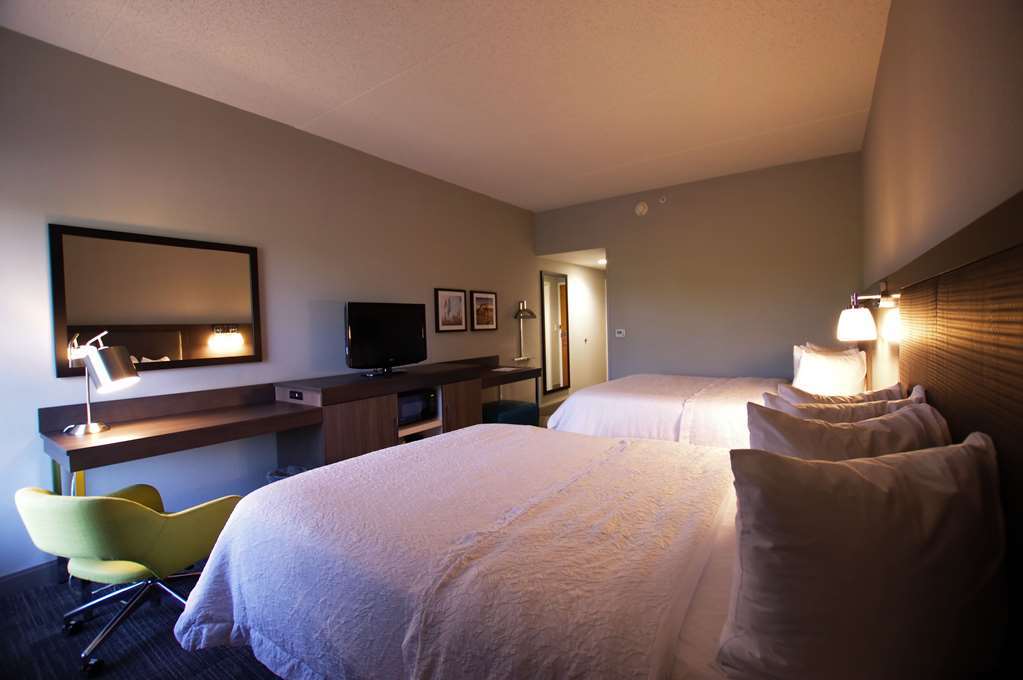 Hampton Inn Hagerstown-Maugansville Номер фото