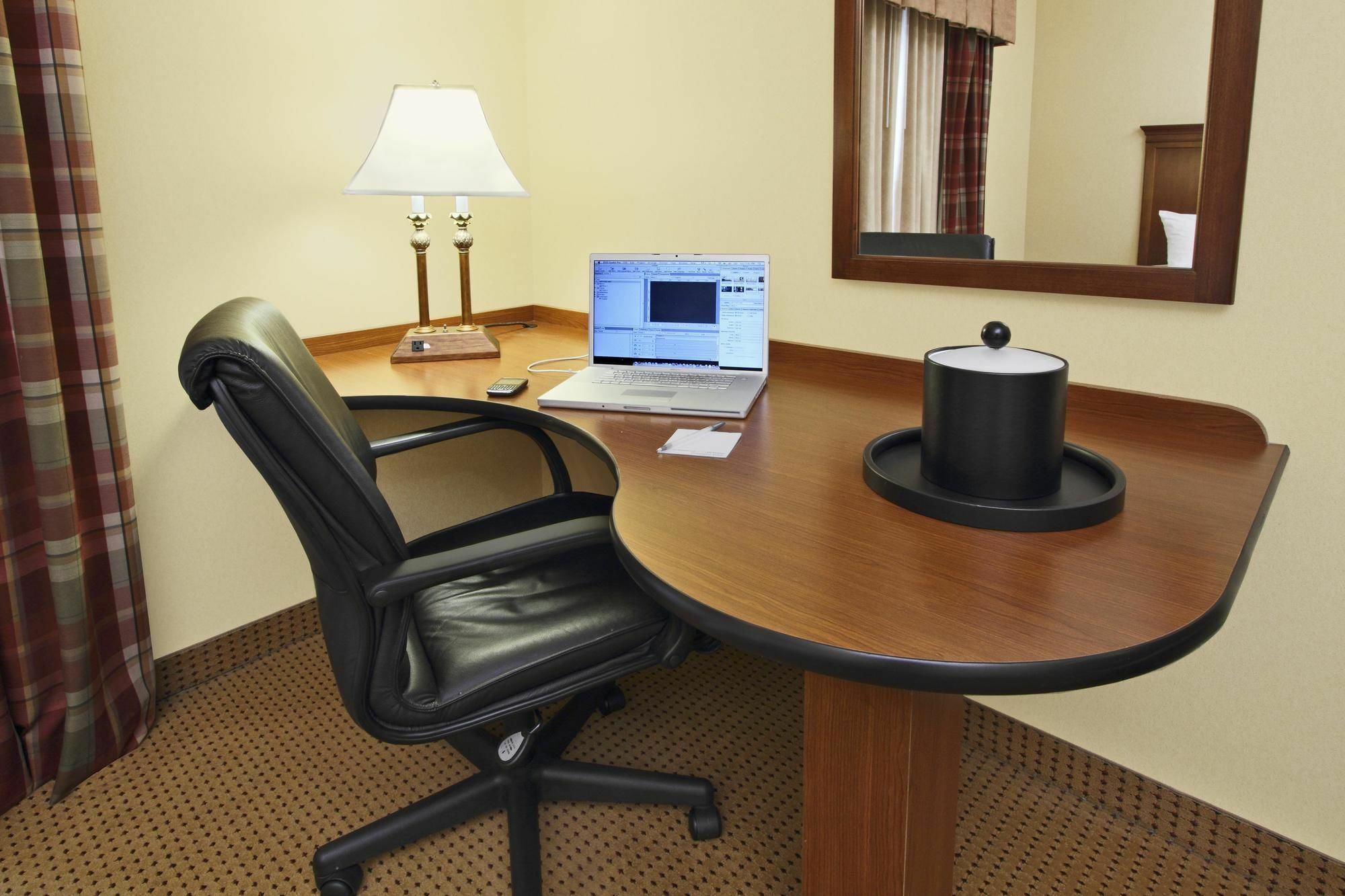 Hampton Inn Hagerstown-Maugansville Экстерьер фото